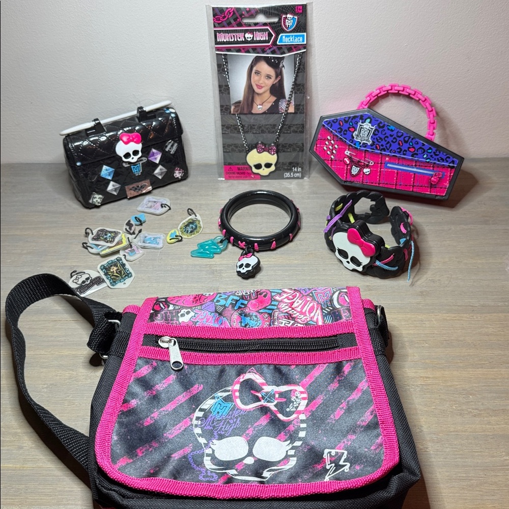 Monster High - Accessory Lot